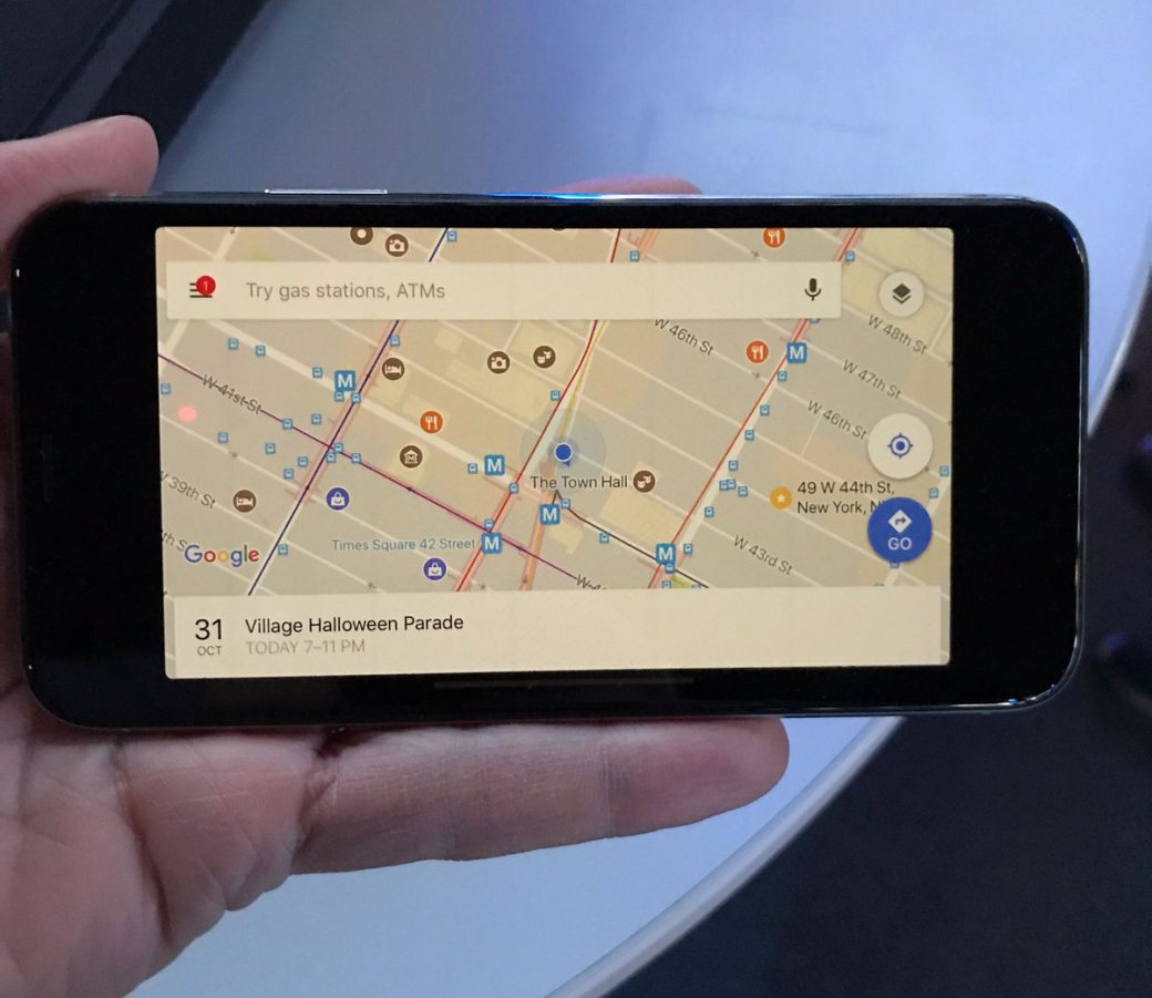 Неоптимизированная Google Maps на iPhone X. Безрамочность, говорите? Фото: Лэнс Уланоф, mashable.com