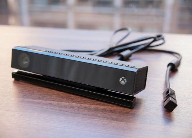 Microsoft решила добить Kinect окончательно и прекратила производство его адаптера для Xbox One